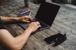 Chcesz być stale na bieżąco z branżą nowych technologii?
